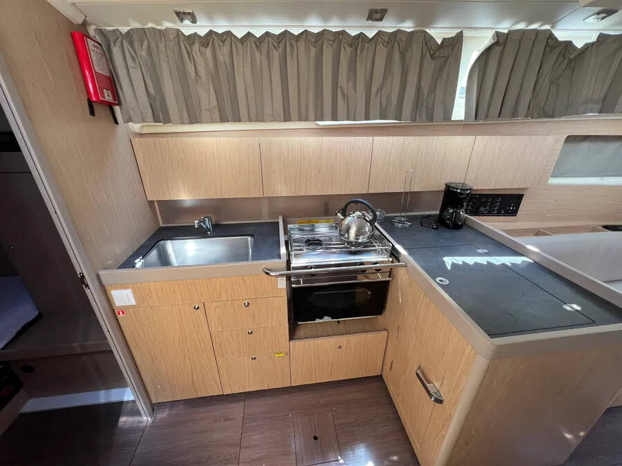 Oceanis 41.1 Amandine III